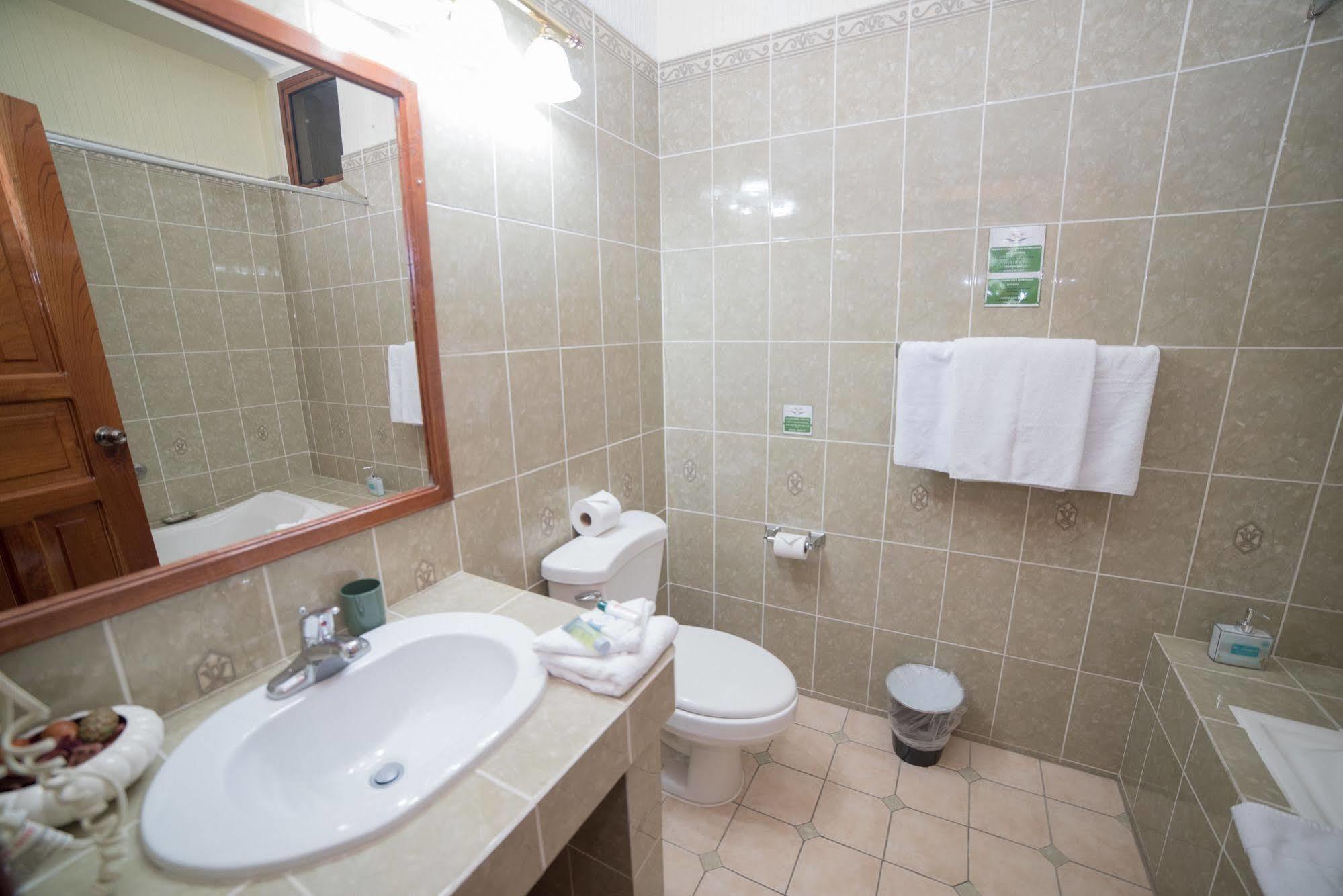 Hotel Anna Inn Olintepeque Luaran gambar